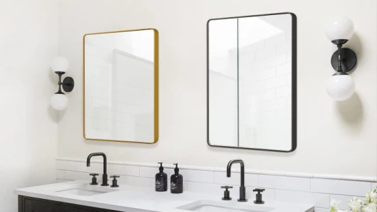 Miroir de salle de bain rectangulaire avec cadre en métal noir